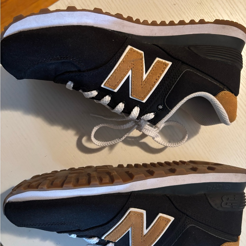 New Balance Black and Tan Athletic Shoes